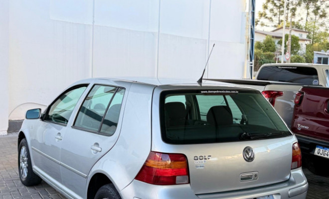 VW - VolksWagen Golf 1.6Mi/ 1.6Mi Gener./Black & Silver 2003 Gasolina-3