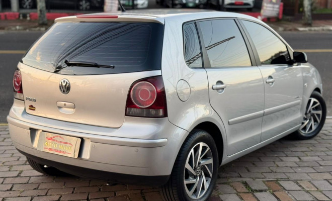 VW - VolksWagen Polo 1.6 Mi/S.Ouro 1.6 Mi Tot.Flex 8V 5p 2008 Flex-4