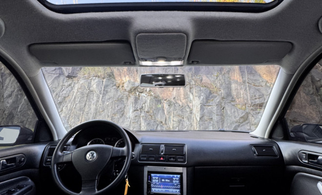 VW - VolksWagen Golf Sportline 1.6 Mi Total Flex 8V 4p 2010 Flex-14