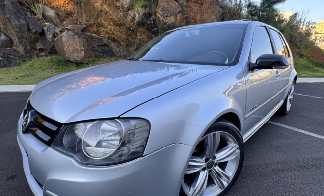 VW - VolksWagen Golf Sportline 1.6 Mi Total Flex 8V 4p 2010 Flex-2