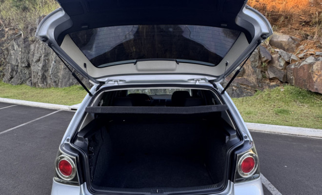 VW - VolksWagen Golf Sportline 1.6 Mi Total Flex 8V 4p 2010 Flex-5