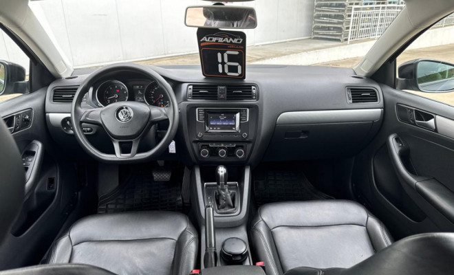 JETTA TRENDLINE 1.4 TSI AUT. 2016 | DESEMPENHO, CONFORTO E UM DOS MELHORES CUSTO‑BENEFÍCIO DA CATEGORIA!-12