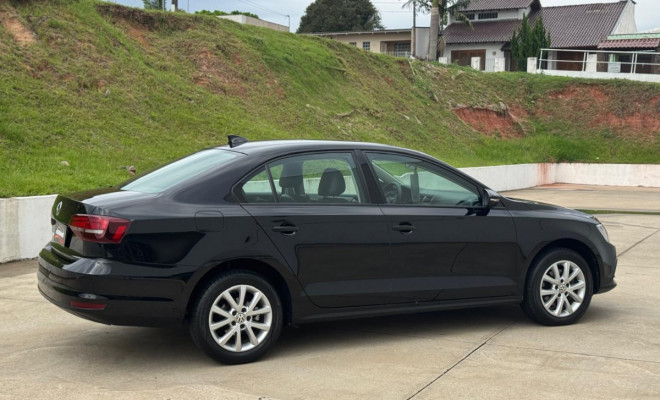 JETTA TRENDLINE 1.4 TSI AUT. 2016 | DESEMPENHO, CONFORTO E UM DOS MELHORES CUSTO‑BENEFÍCIO DA CATEGORIA!-16