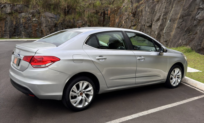 Citroën C4 LOUNGE Exclusive 1.6 Turbo 4p Aut. 2014 Flex-6