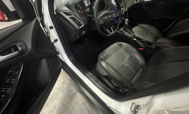 Ford Focus 2.0 16V/SE/SE Plus Flex 5p Aut. 2016 Flex-9