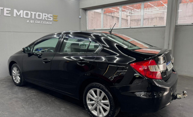 Honda Civic Sed. LXL/ LXL SE 1.8 Flex 16V Aut. 2013 Flex-5