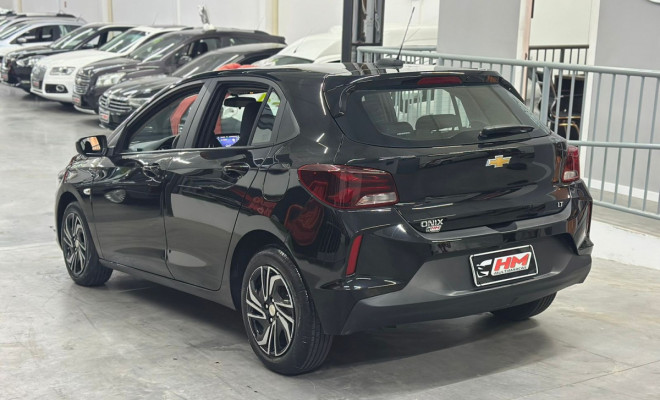 GM - Chevrolet ONIX HATCH LT 1.0 12V Flex 5p Mec. 2024 Flex-0