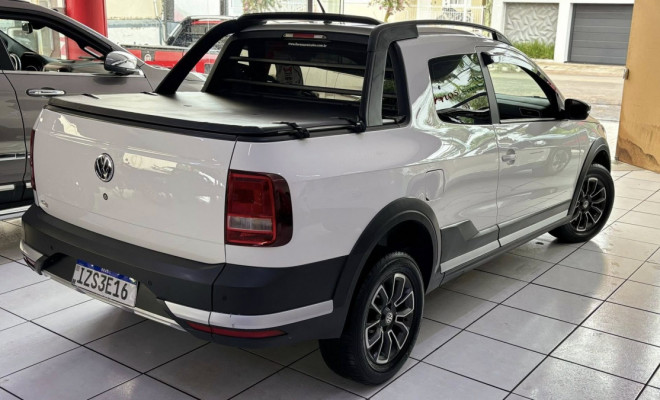 VW - VolksWagen Saveiro CROSS 1.6 CD 2020-3