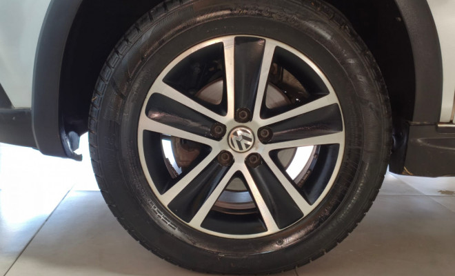 VW - VolksWagen CROSSFOX 1.6 Mi Total Flex 8V 5p 2011 Flex-12