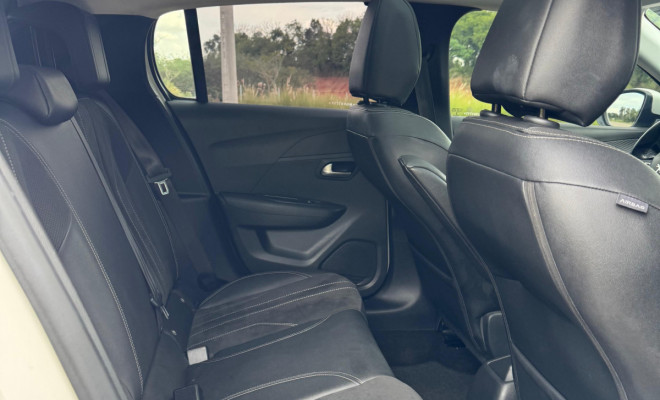 Peugeot 208 Allure 1.6 Flex 16V 5p Aut. 2021 Flex-9