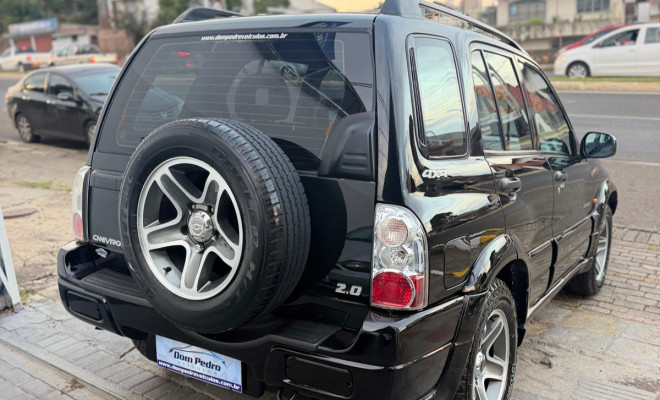 GM - Chevrolet TRACKER 2.0 16v 128cv MPFI 4x4 5p 2009 Gasolina-6