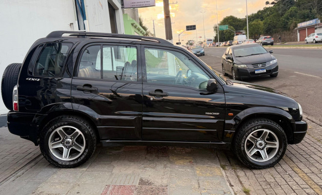 GM - Chevrolet TRACKER 2.0 16v 128cv MPFI 4x4 5p 2009 Gasolina-3