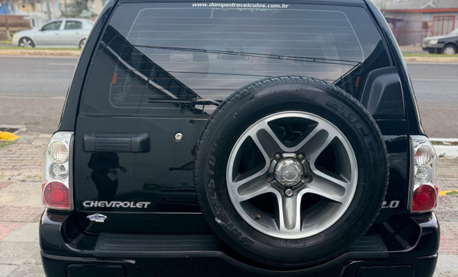 GM - Chevrolet TRACKER 2.0 16v 128cv MPFI 4x4 5p 2009 Gasolina-5