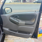 GM - Chevrolet TRACKER 2.0 16v 128cv MPFI 4x4 5p 2009 Gasolina-14