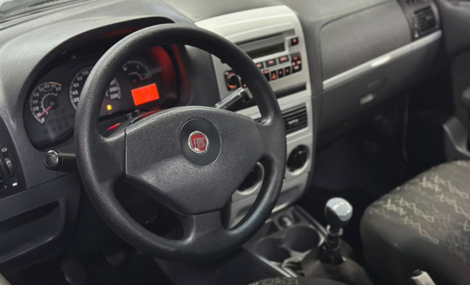 Fiat Strada Trekking 1.4 mpi Fire Flex 8V CE 2010 Flex-4