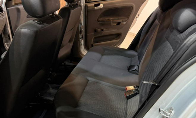 VW - VolksWagen Gol City (Trend)/Titan 1.0 T. Flex 8V 4p 2016 Flex-4