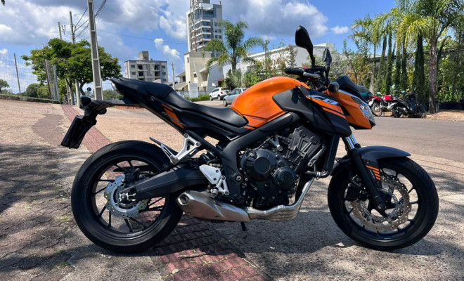 HONDA CB 650F 2019 Gasolina-1