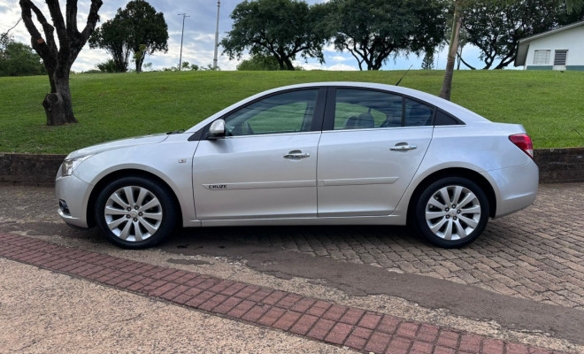 GM - Chevrolet CRUZE LTZ 1.8 16V FlexPower 4p Aut. 2013 Flex-2