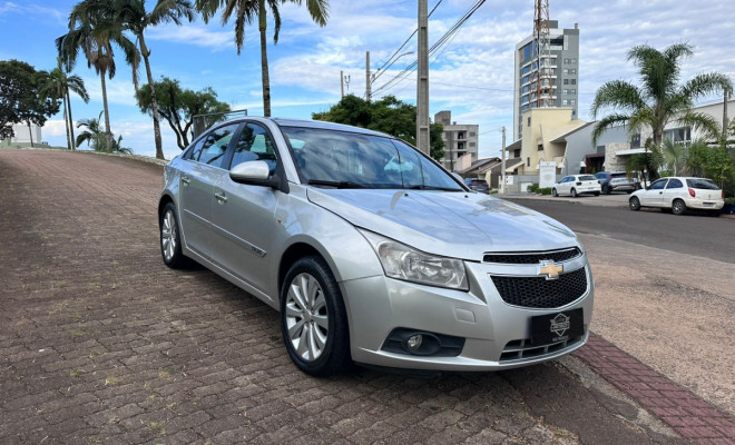 GM - Chevrolet CRUZE LTZ 1.8 16V FlexPower 4p Aut. 2013 Flex