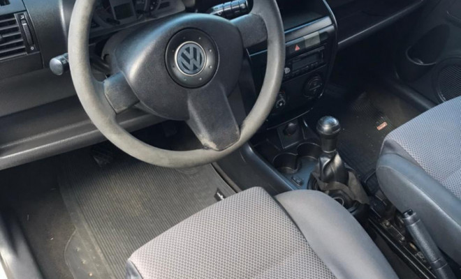 VW - VolksWagen Fox Plus 1.0Mi/ 1.0Mi Total Flex 8V 4p 2005 Flex-6