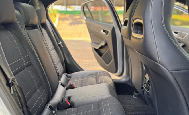 Mercedes-Benz GLA 200 Vision 1.6/1.6 TB 16V Flex Aut. 2015 Flex-8