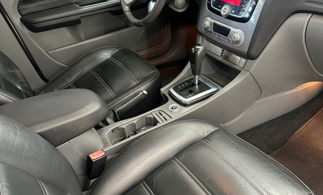 Ford Focus Ghia  2.0 16V Flex 5p Aut 2009-2