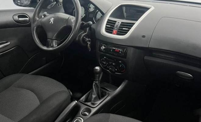 Peugeot 207 XR 1.4 Flex 8V 5p 2012-2
