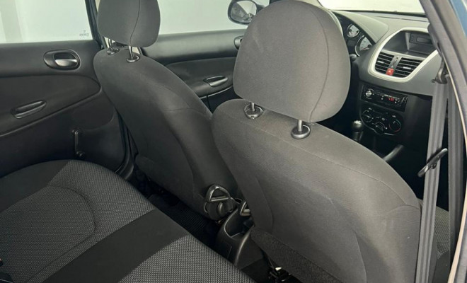 Peugeot 207 XR 1.4 Flex 8V 5p 2012-3