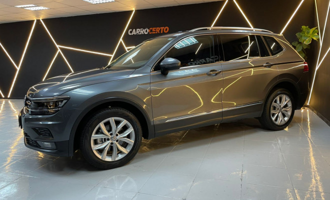 VW - VolksWagen TIGUAN Allspac Comf 250 TSI 1.4 2019 Flex  7Lugares-1