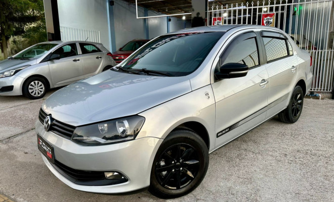 VW VOYAGE SELEÇÃO 1.0 Mi Total Flex - 2014-3