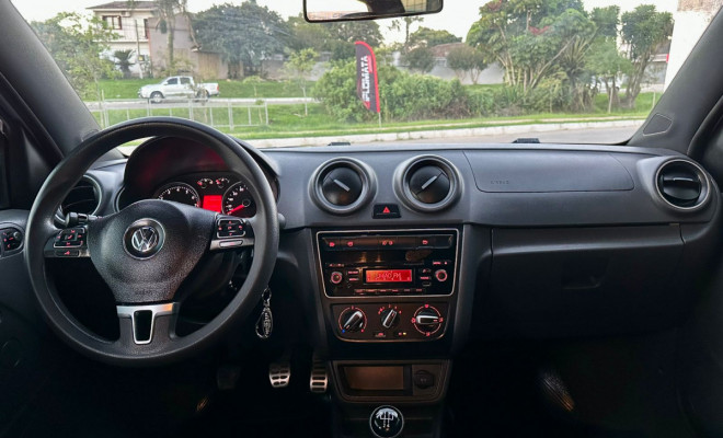 VW VOYAGE SELEÇÃO 1.0 Mi Total Flex - 2014-10