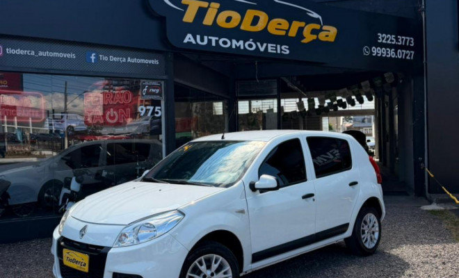 Renault SANDERO Expression Hi-Flex 1.6 8V 5p 2013 Flex-1