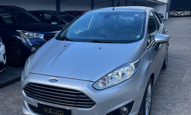 New Fiesta TITANIUM 1.6 16V Flex Aut. 2015