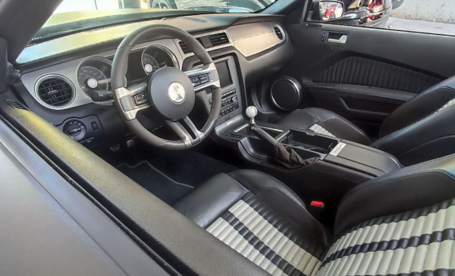 Ford Mustang GT V8 Conversível 2010 Gasolina-4