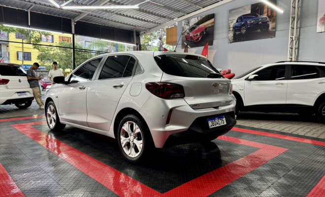 GM - Chevrolet ONIX HATCH PREM. 1.0 12V TB Flex 5p Aut. 2022 Flex-3