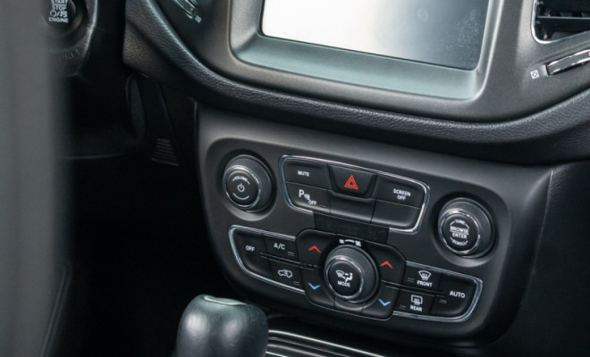 Jeep COMPASS LONGITUDE 2.0 4x2 Flex 16V Aut. 2019 Flex-9