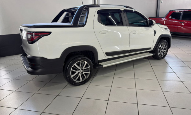 Fiat Strada Volcano 1.3 Flex 8V CD 2023 Flex-14