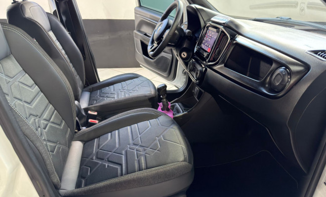 Fiat Strada Volcano 1.3 Flex 8V CD 2023 Flex-8