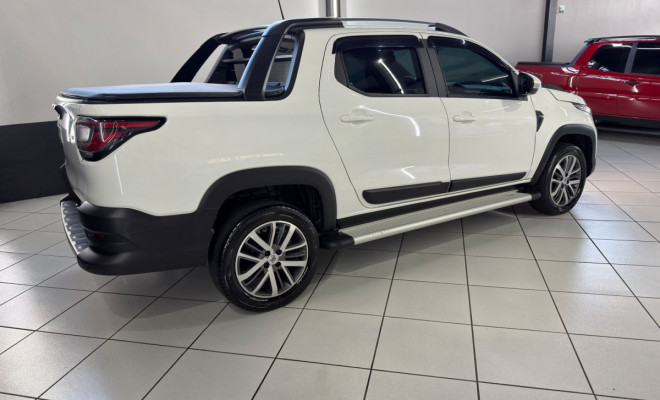 Fiat Strada Volcano 1.3 Flex 8V CD 2023 Flex-12