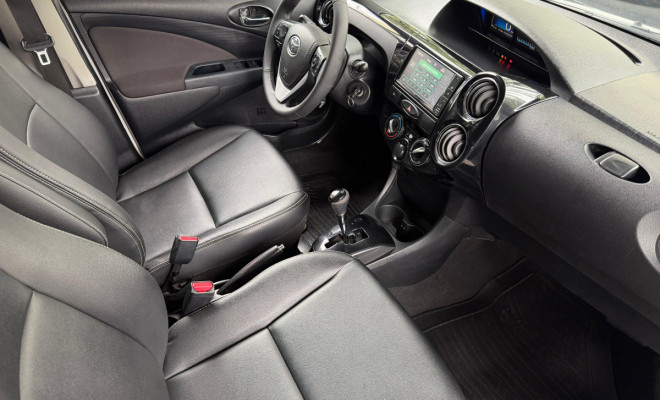 Toyota ETIOS XLS Sedan 1.5 Flex 16V 4p Aut. 2017 Flex-5