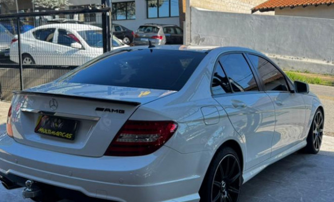 Mercedes-Benz C-180 CGI Sport 1.6 TB 16V 156cv Aut. 2013 Gasolina-3