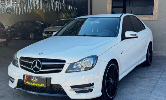 Mercedes-Benz C-180 CGI Sport 1.6 TB 16V 156cv Aut. 2013 Gasolina