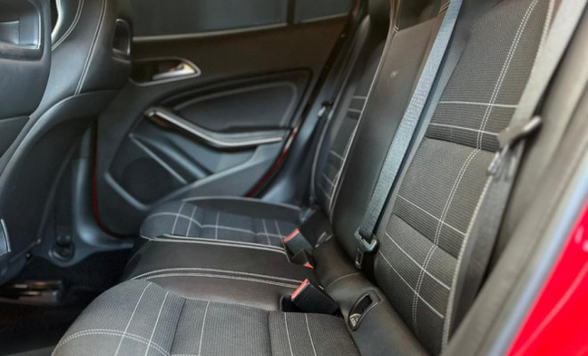 Mercedes-Benz GLA 200 Advance 1.6/1.6 TB 16V Flex Aut. 2015 Flex-16