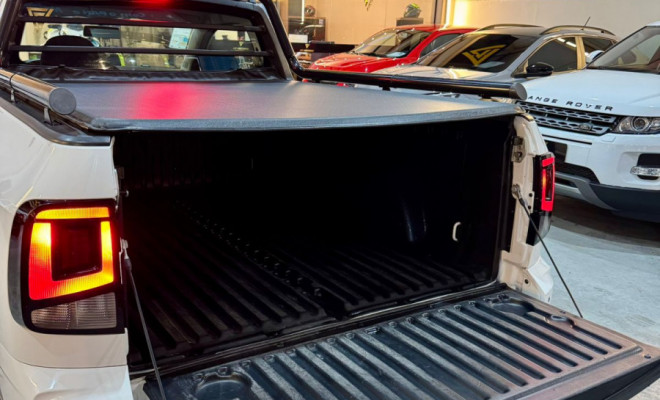 VW - VolksWagen Saveiro Robust 1.6 Total Flex 16V  2025 Flex-13