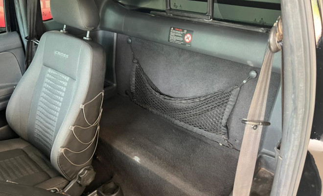 VW - VolksWagen Saveiro CROSS 1.6 Mi Total Flex 8V CE 2014 Flex-5