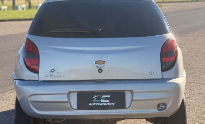 GM - Chevrolet Celta 1.4/ Super/ Energy 1.4 8V 85cv 5p 2004 Gasolina-4