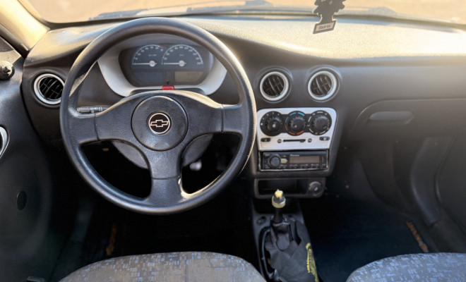 GM - Chevrolet Celta 1.4/ Super/ Energy 1.4 8V 85cv 5p 2004 Gasolina-7