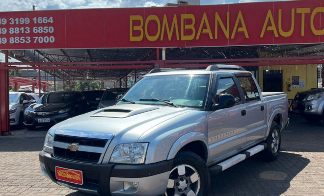 GM - Chevrolet S10 Pick-Up Exec. 2.8 4x4 CD TB Int.Dies 2010 Diesel