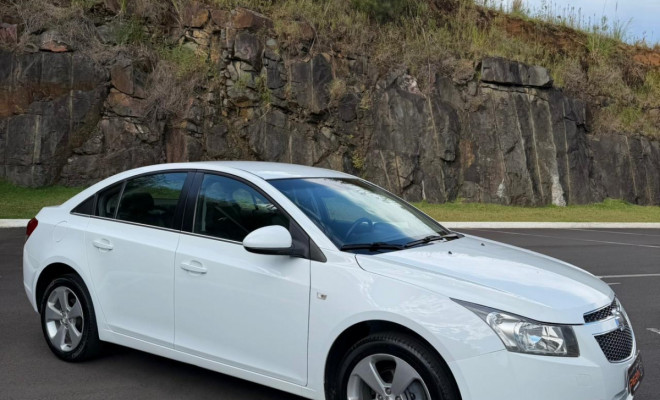 GM - Chevrolet CRUZE LT 1.8 16V FlexPower 4p Aut. 2014 Flex-5