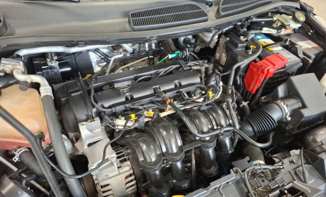 Ford Fiesta 1.5 16V Flex Mec. 5p 2015 Flex-16